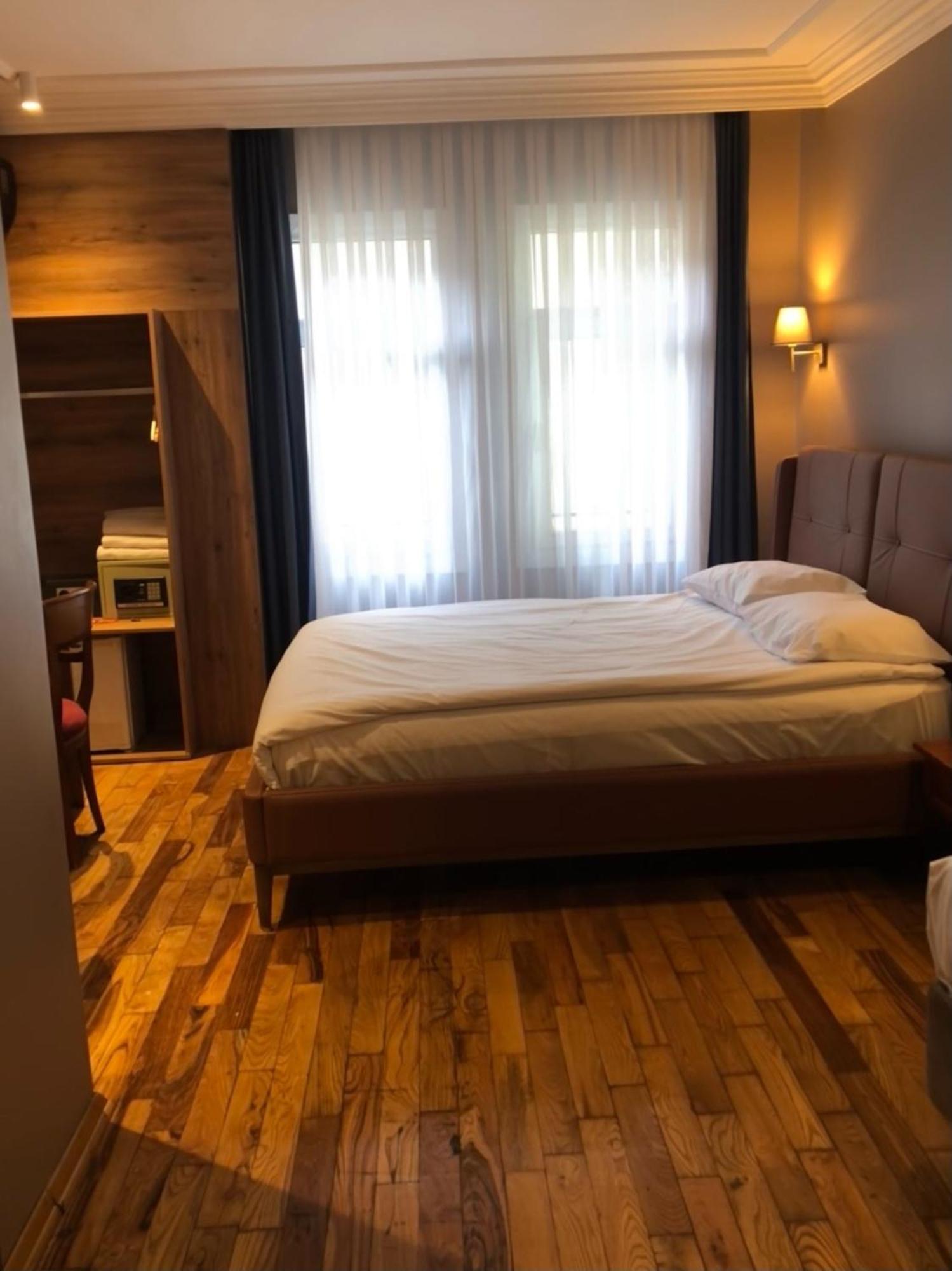 Отель Armagrandi Spina Hotel-special Category 4*